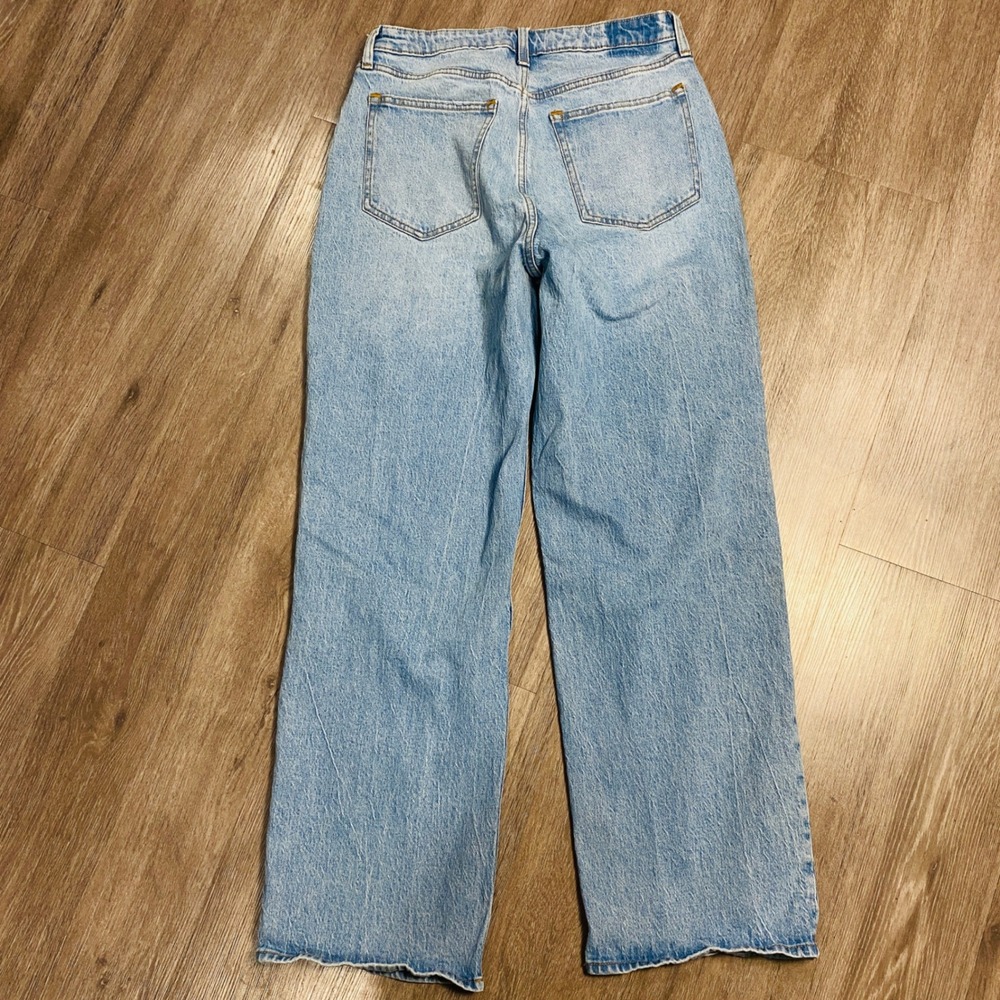 Abercrombie & Fitch Curve Love The 90s Relaxed Jean High Rise Light Wash 31 12 - Picture 3 of 7